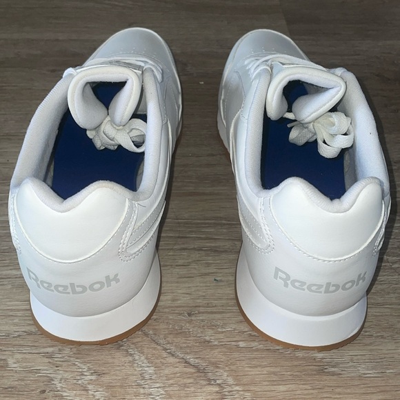 NWOT Men’s 10.5 Reebok Classic Harman Run S White Gum CM9203 Retro New - Picture 6 of 11